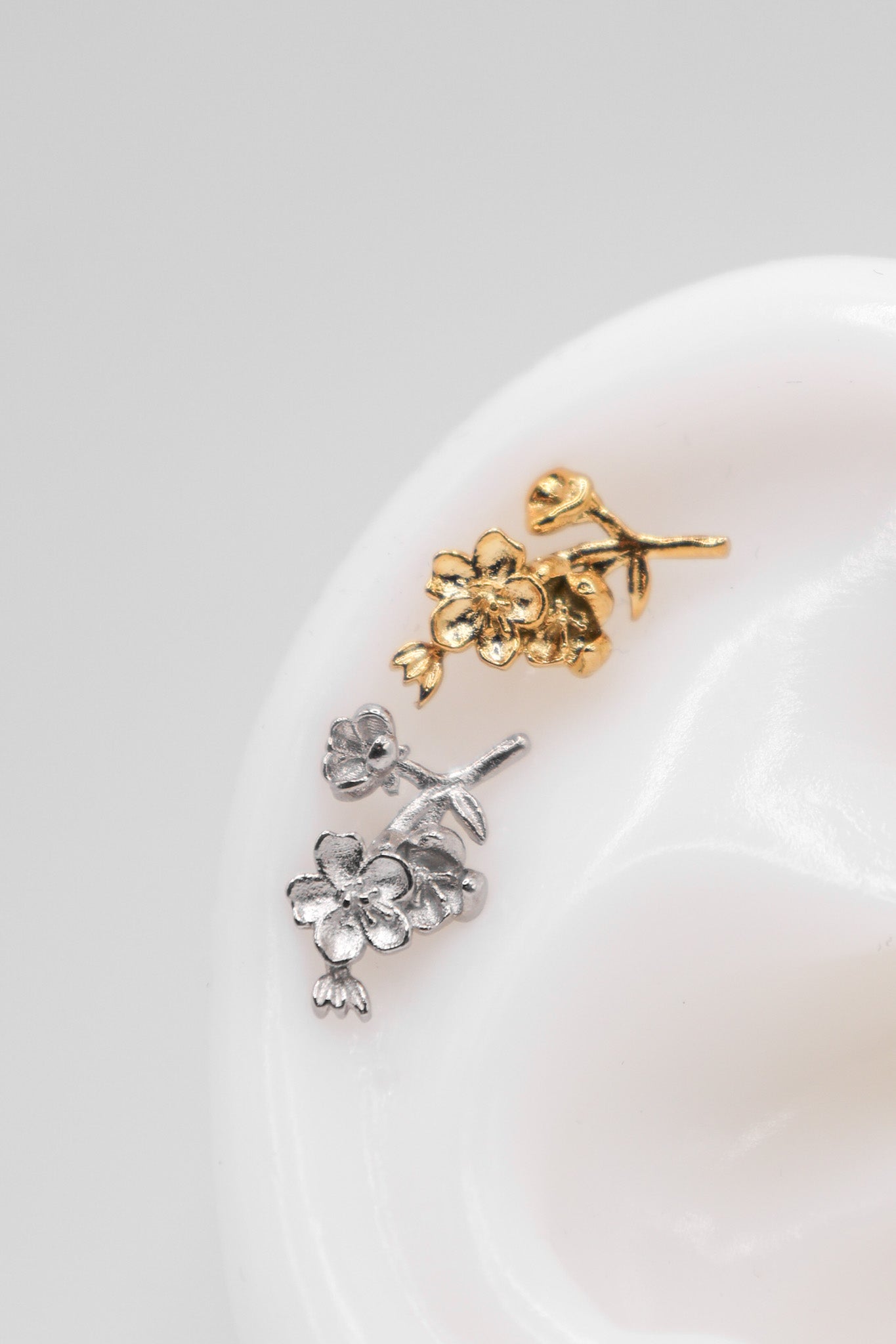 Sakura Branch Flatback Piercing Stud - Tsuki Blade
