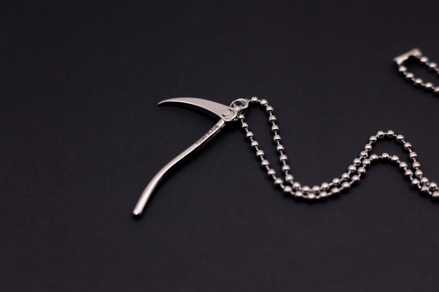 Mirror Hanger - Tsuki Blade