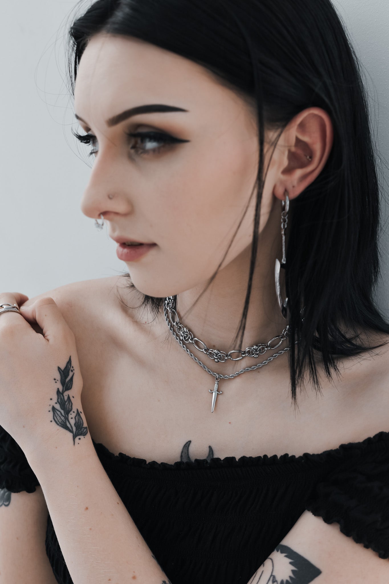 Divine Binding Choker Necklace - Tsuki Blade