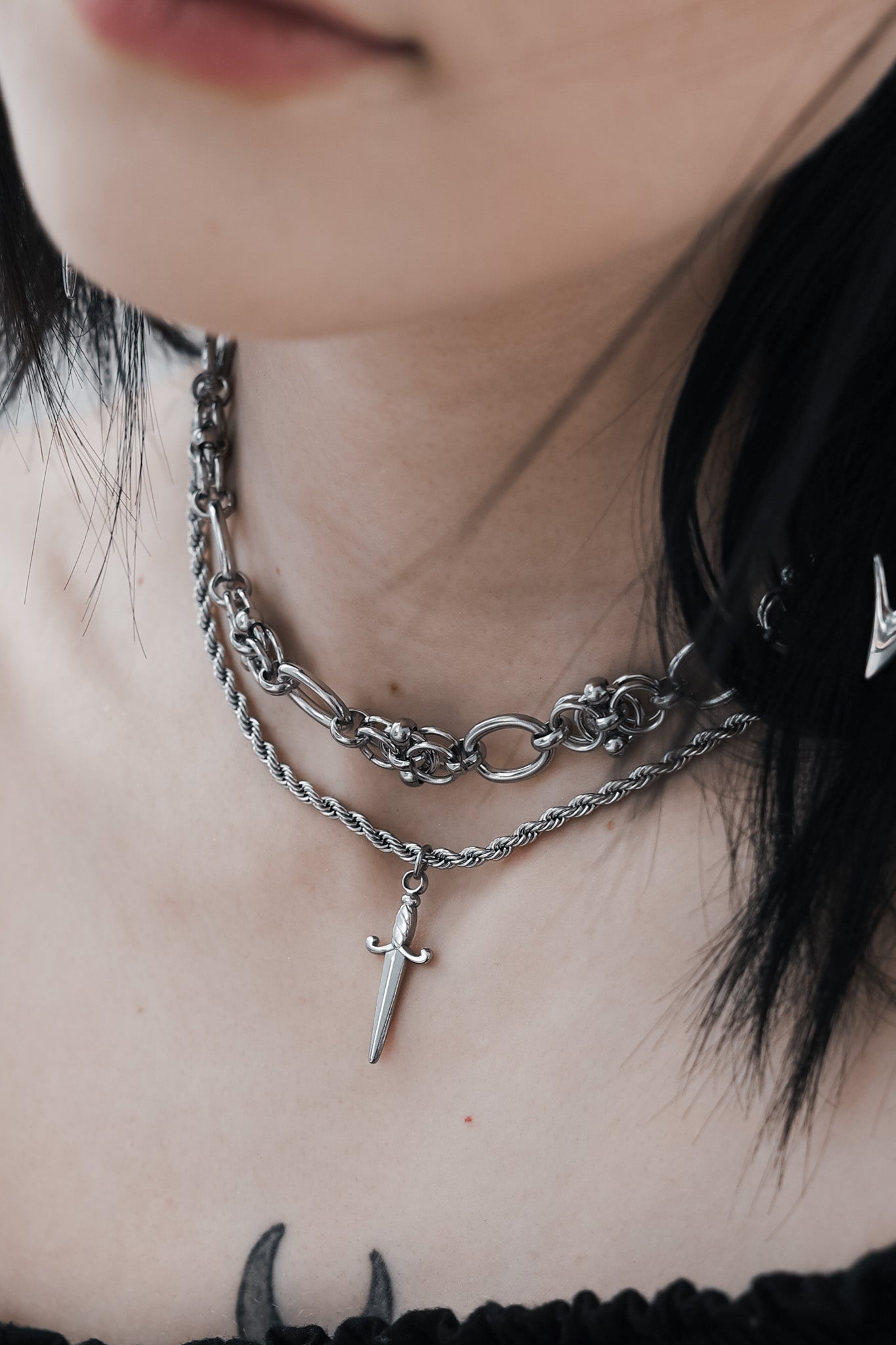Divine Binding Choker Necklace - Tsuki Blade
