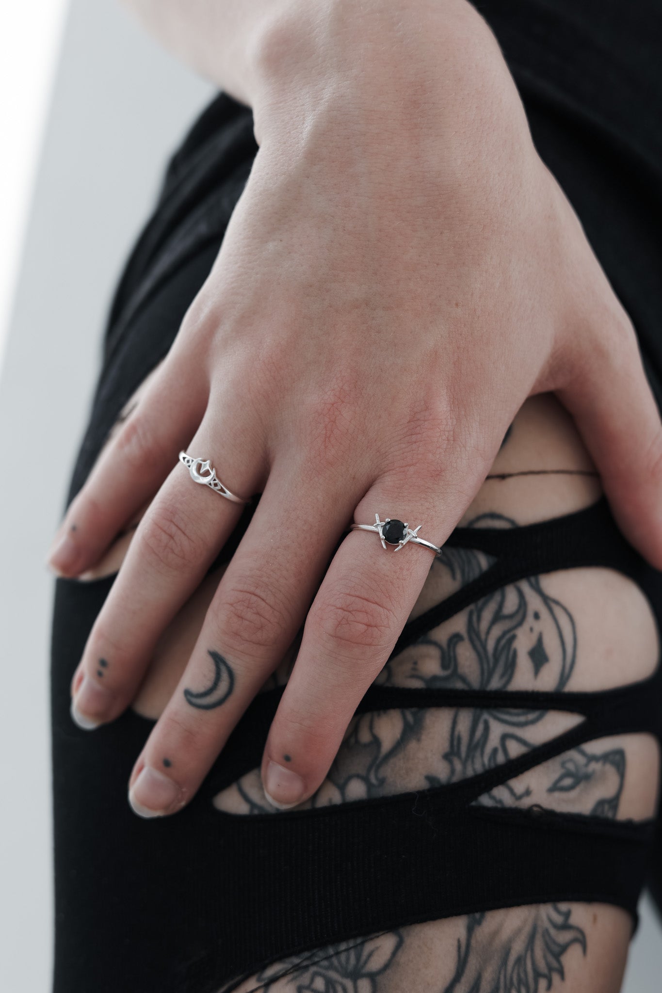 Onyx Warrior Ring - Tsuki Blade