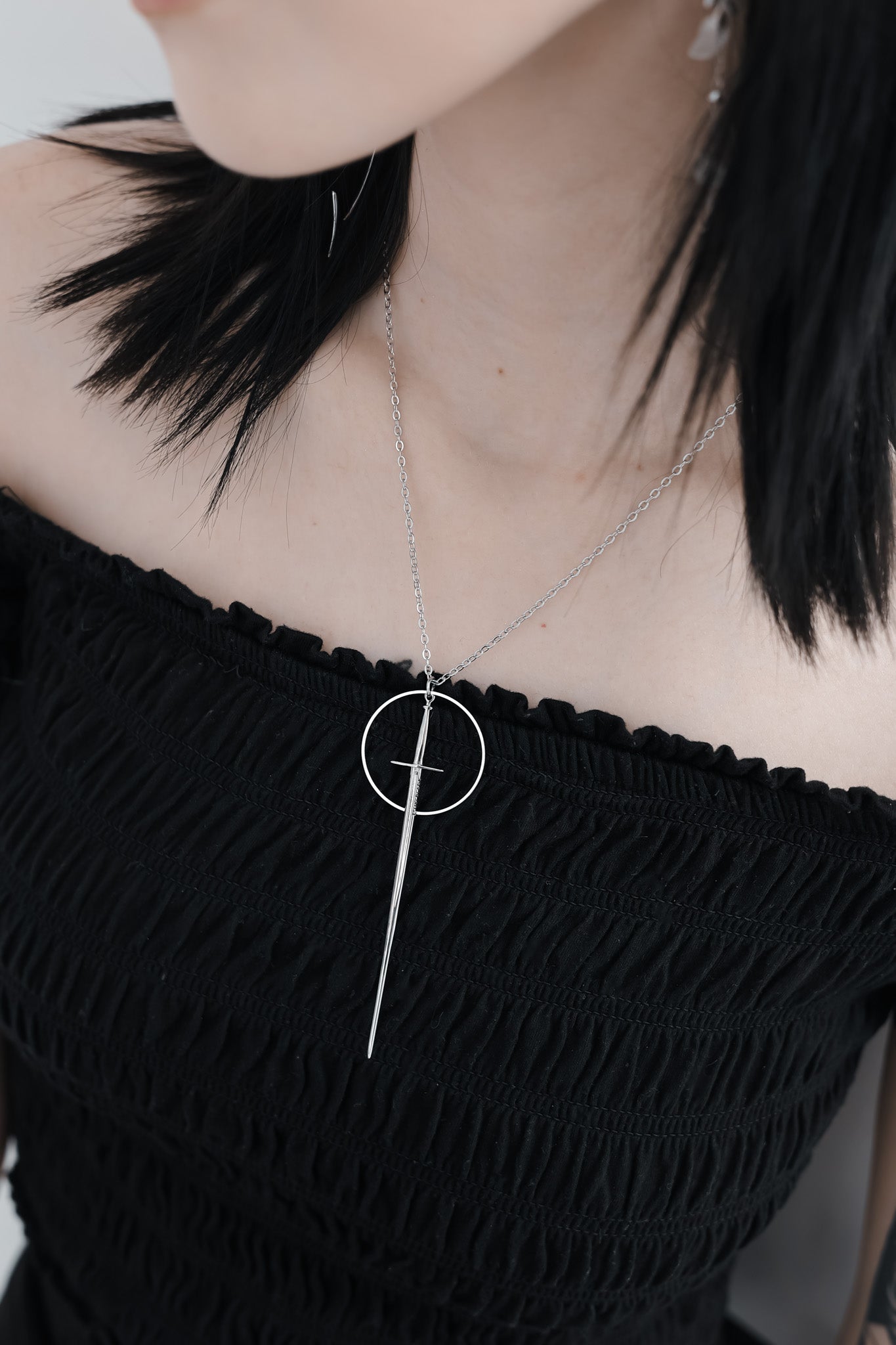 Divine Longsword Necklace - Tsuki Blade