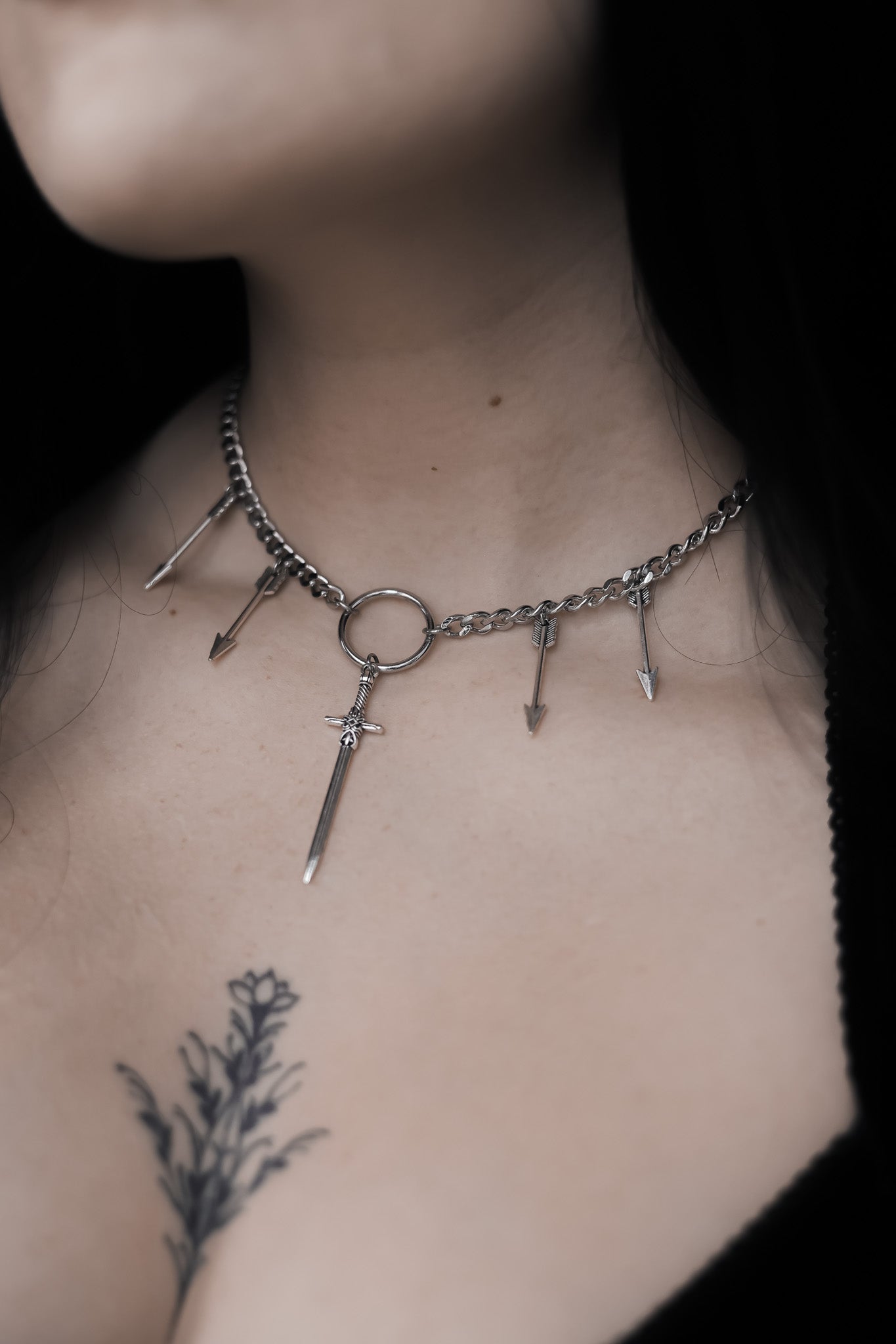 Rain Of Arrows Choker