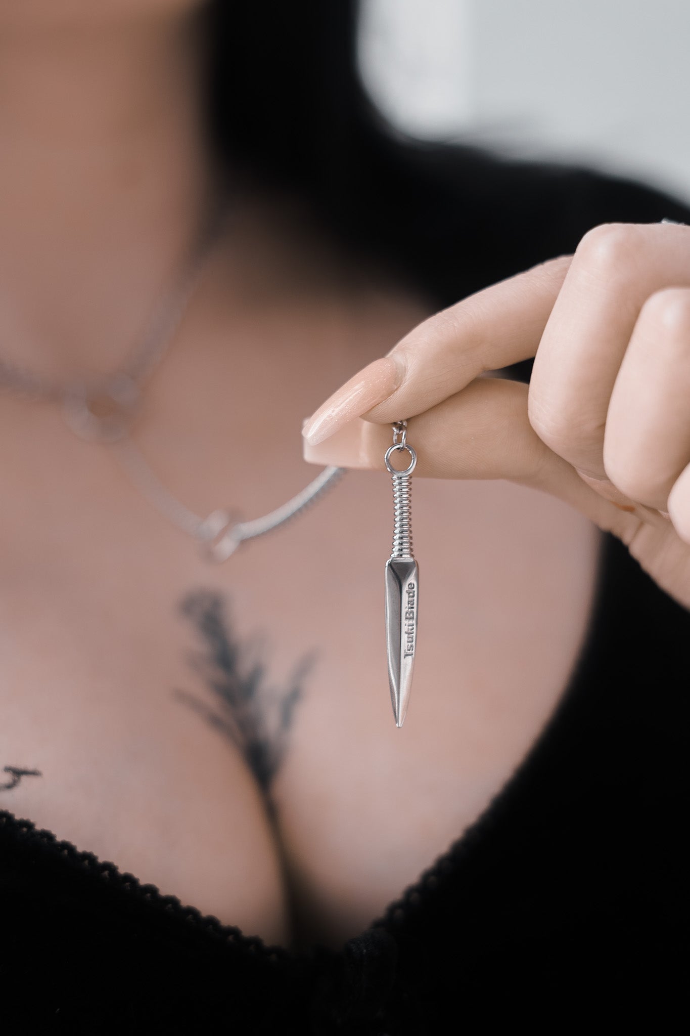 Nageru Drop Chain Choker