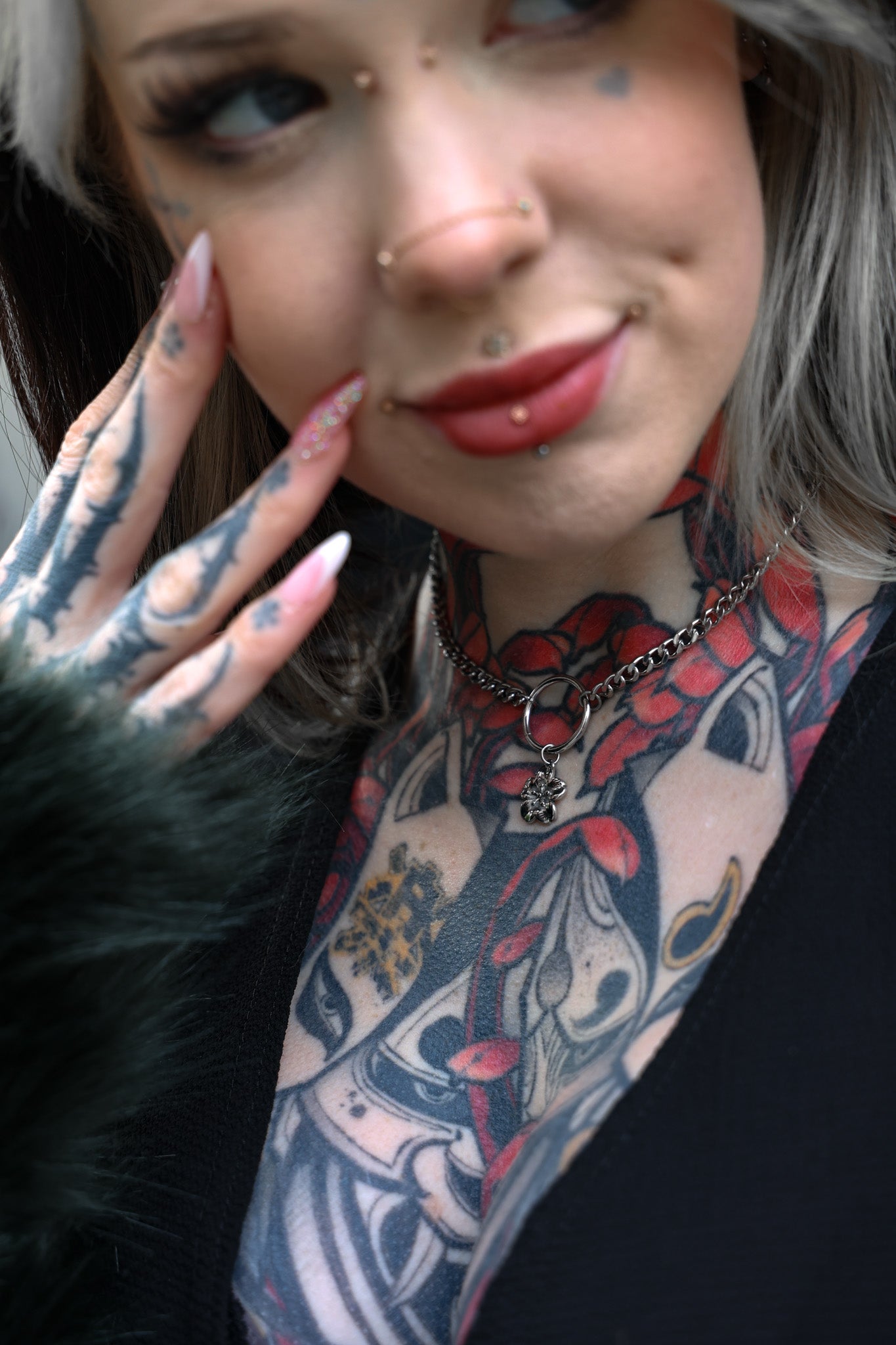 Sakura Choker