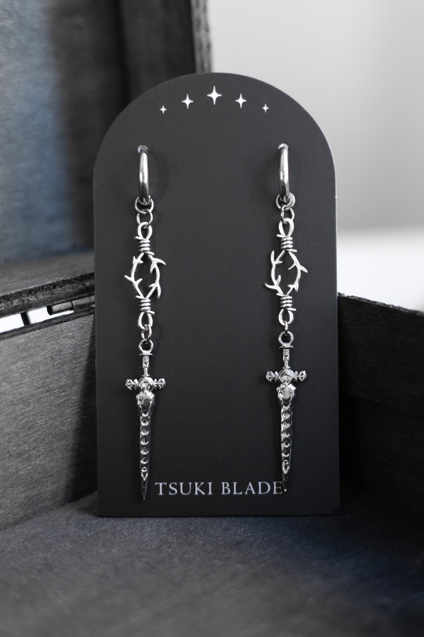 Knight’s Thorn Earrings