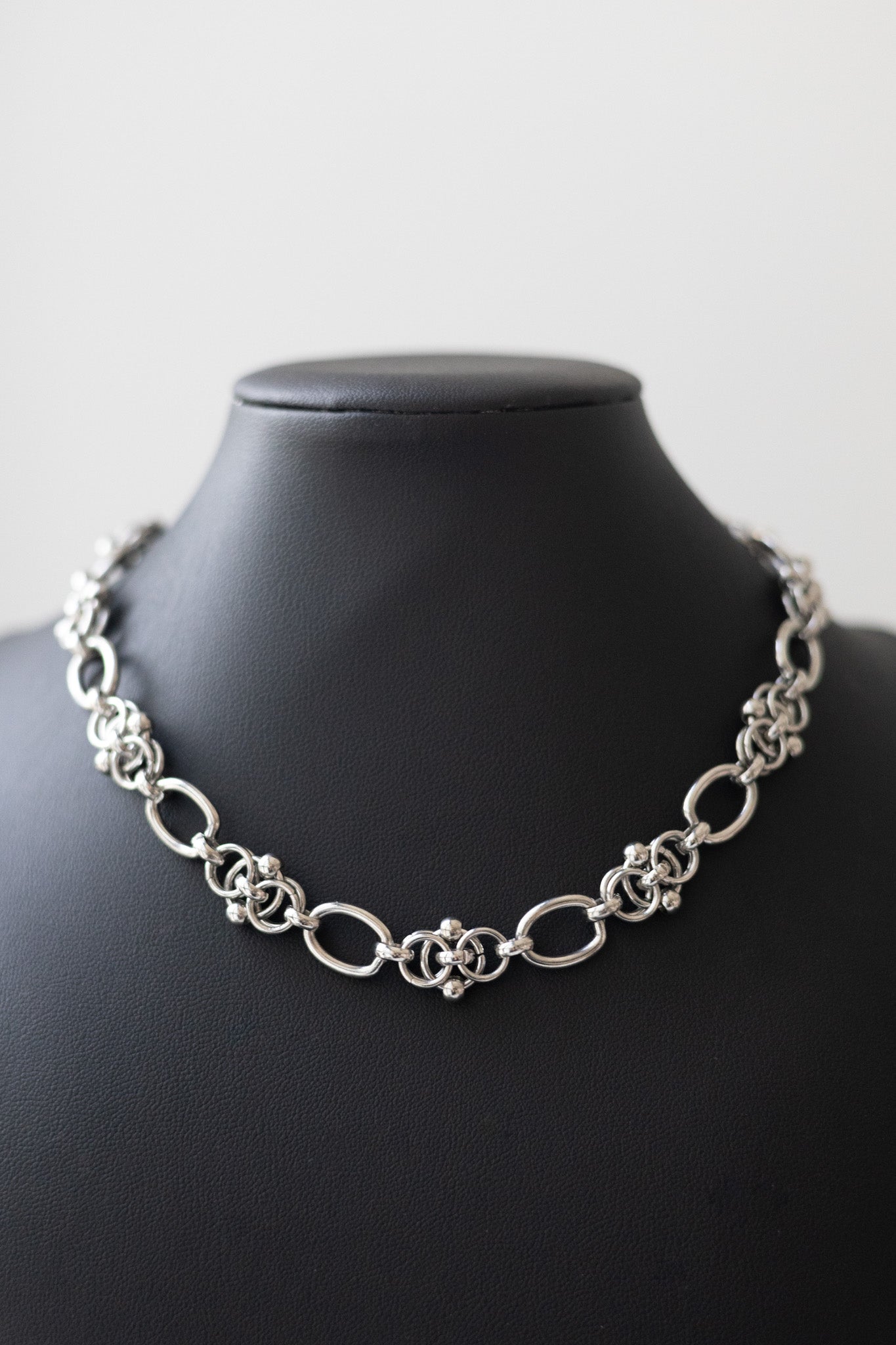 Divine Binding Choker Necklace