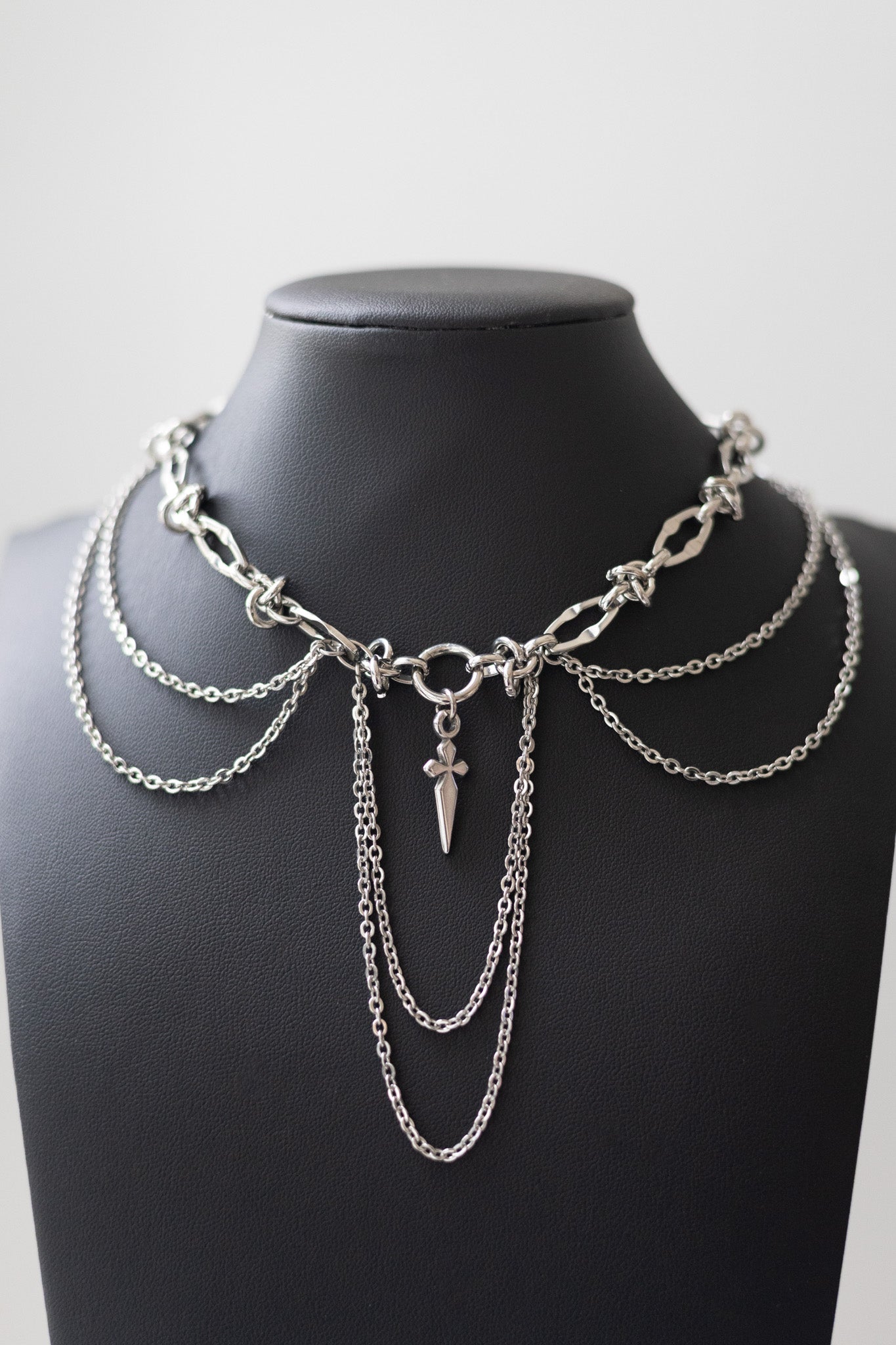 Saunter Choker