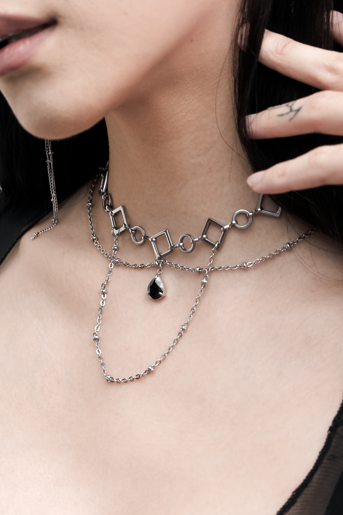 Opulence Choker