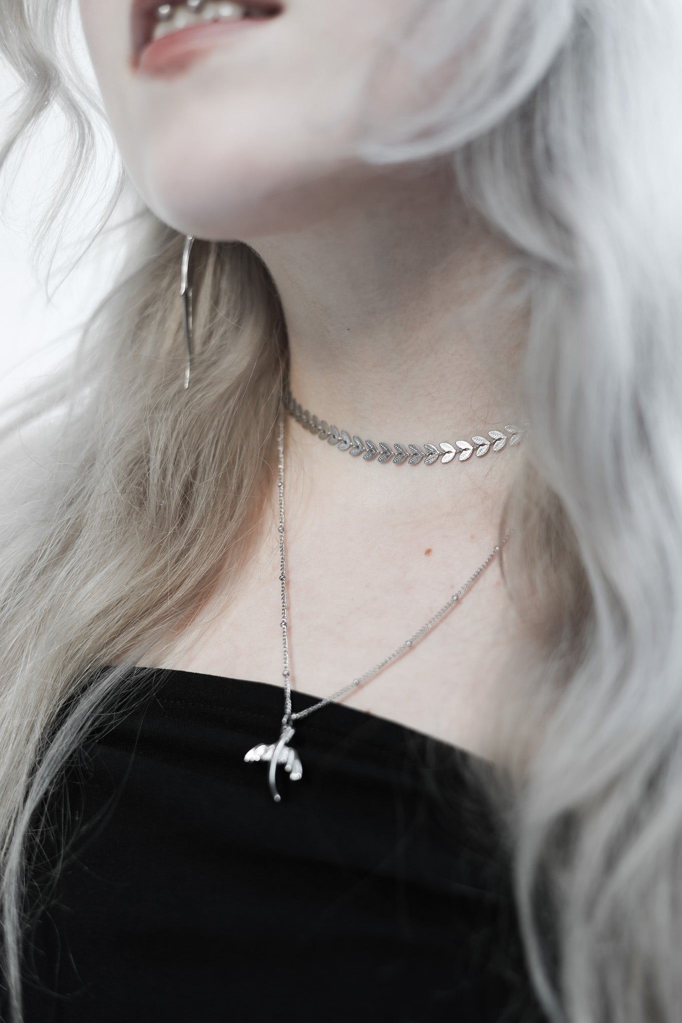 Flourish Choker