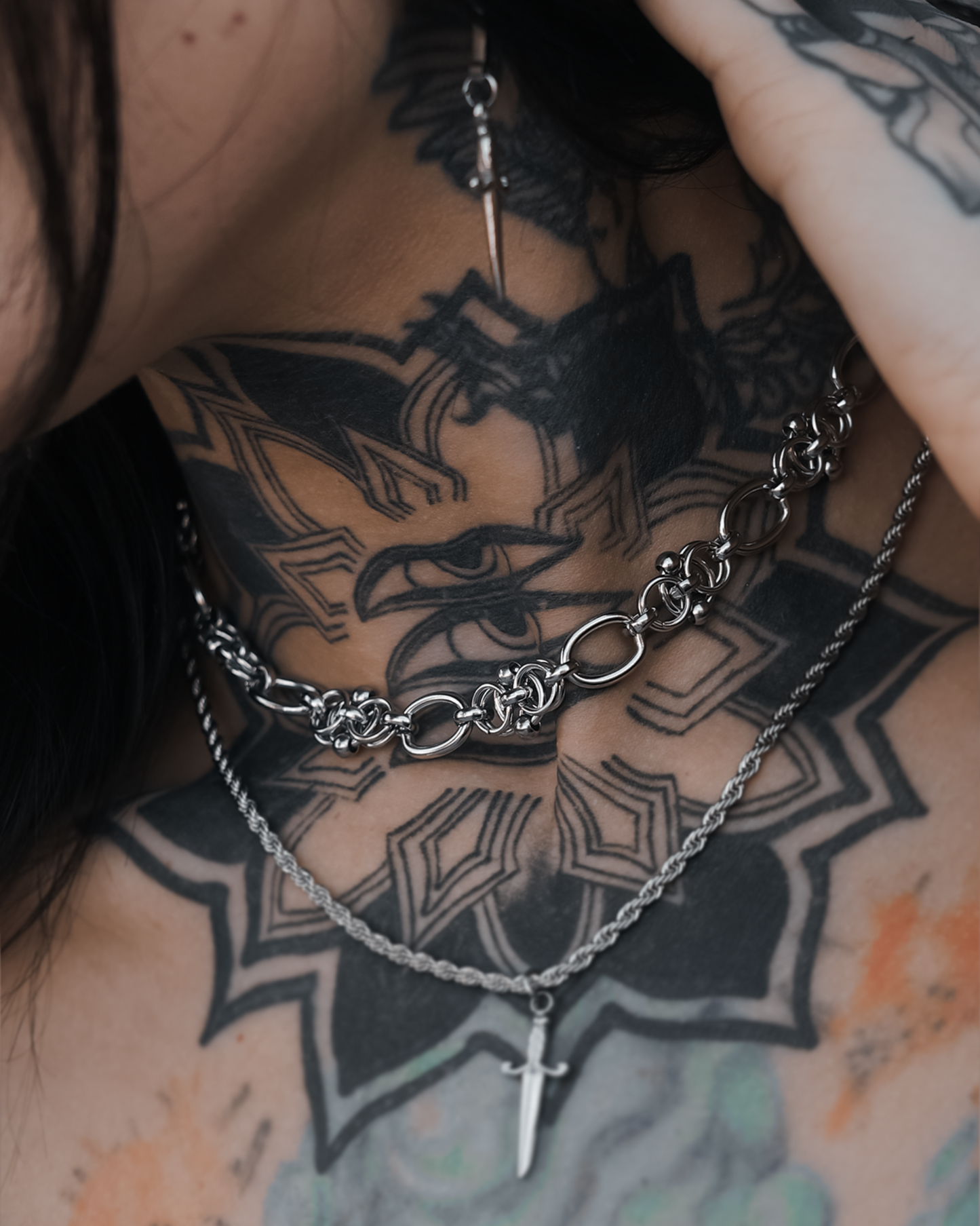 Divine Binding Choker Necklace