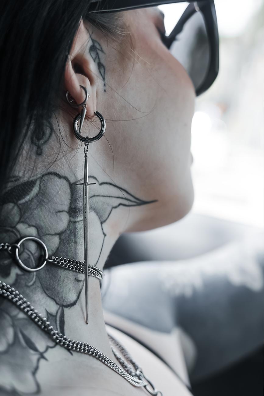 Divine Longsword Earring - Tsuki Blade