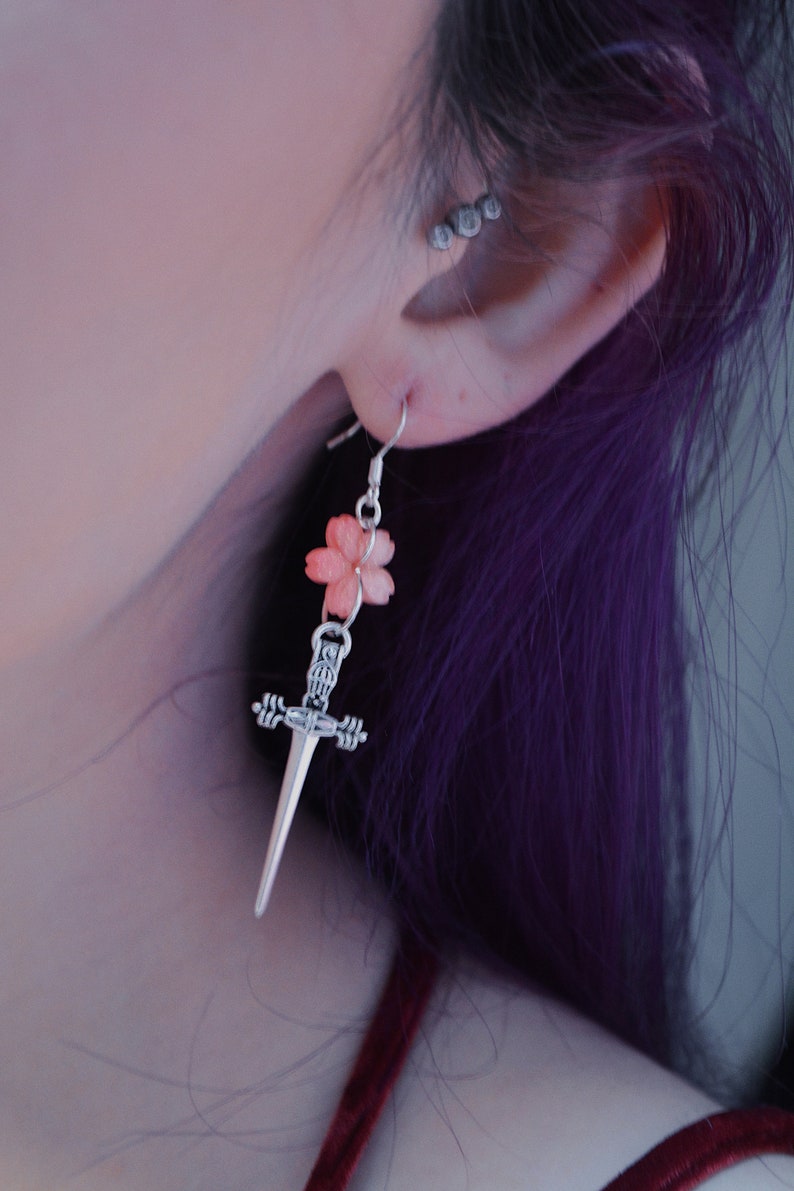 Sakura Blade Variant Earrings - Tsuki Blade