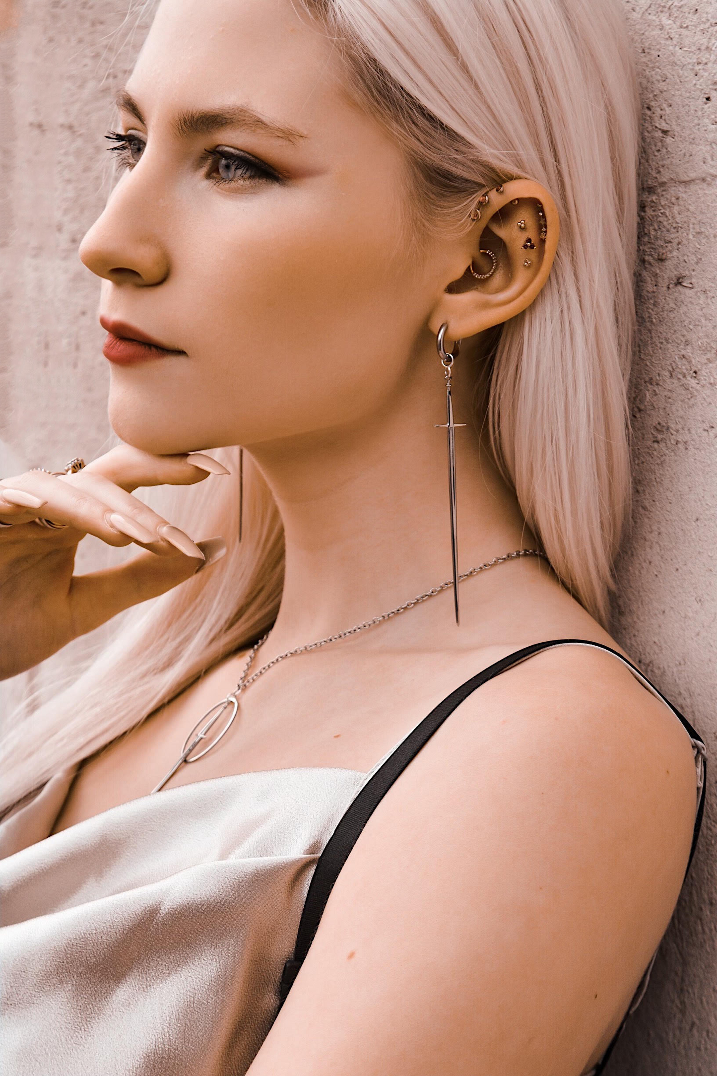 Divine Longsword Earring - Tsuki Blade