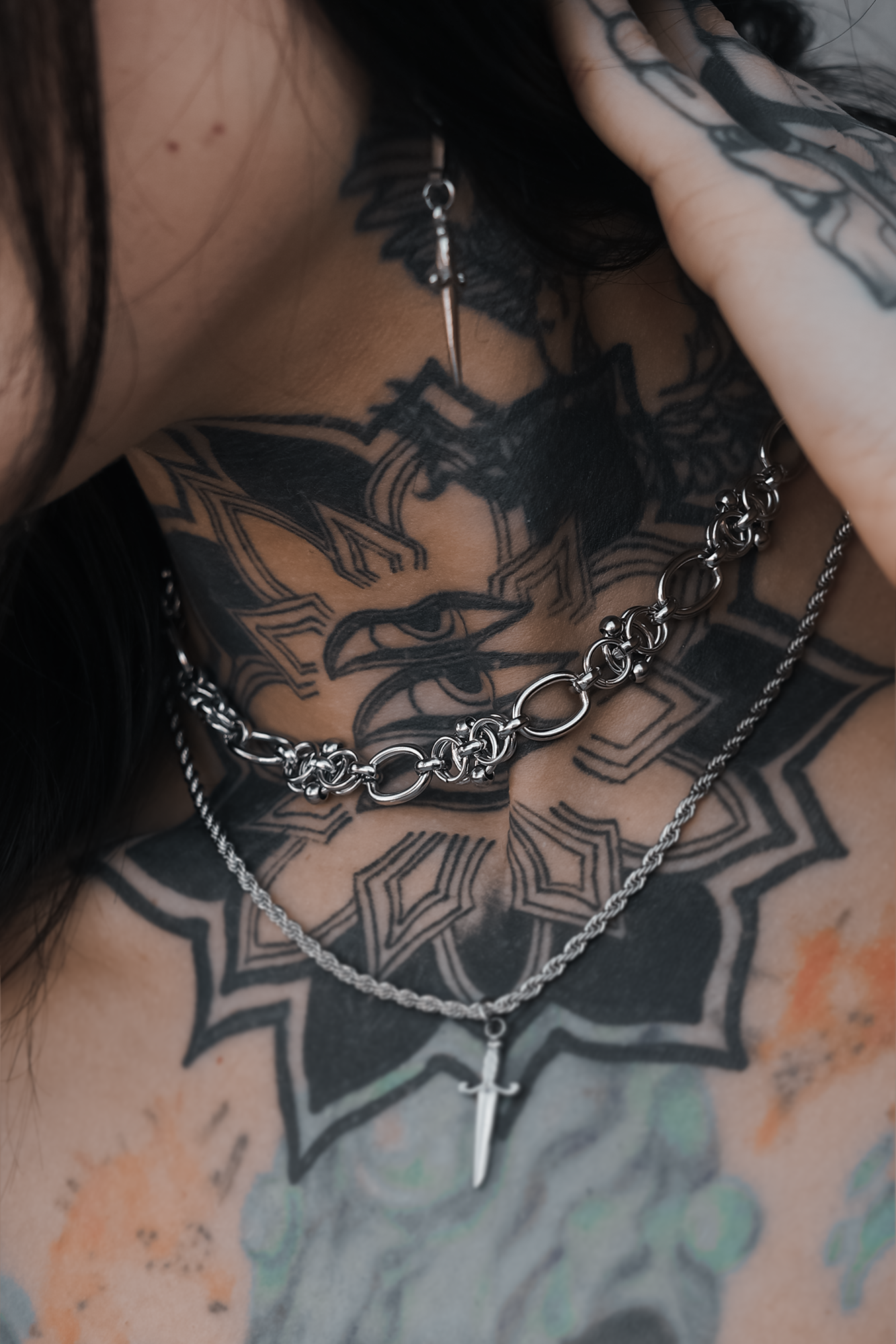 Divine Binding Choker Necklace