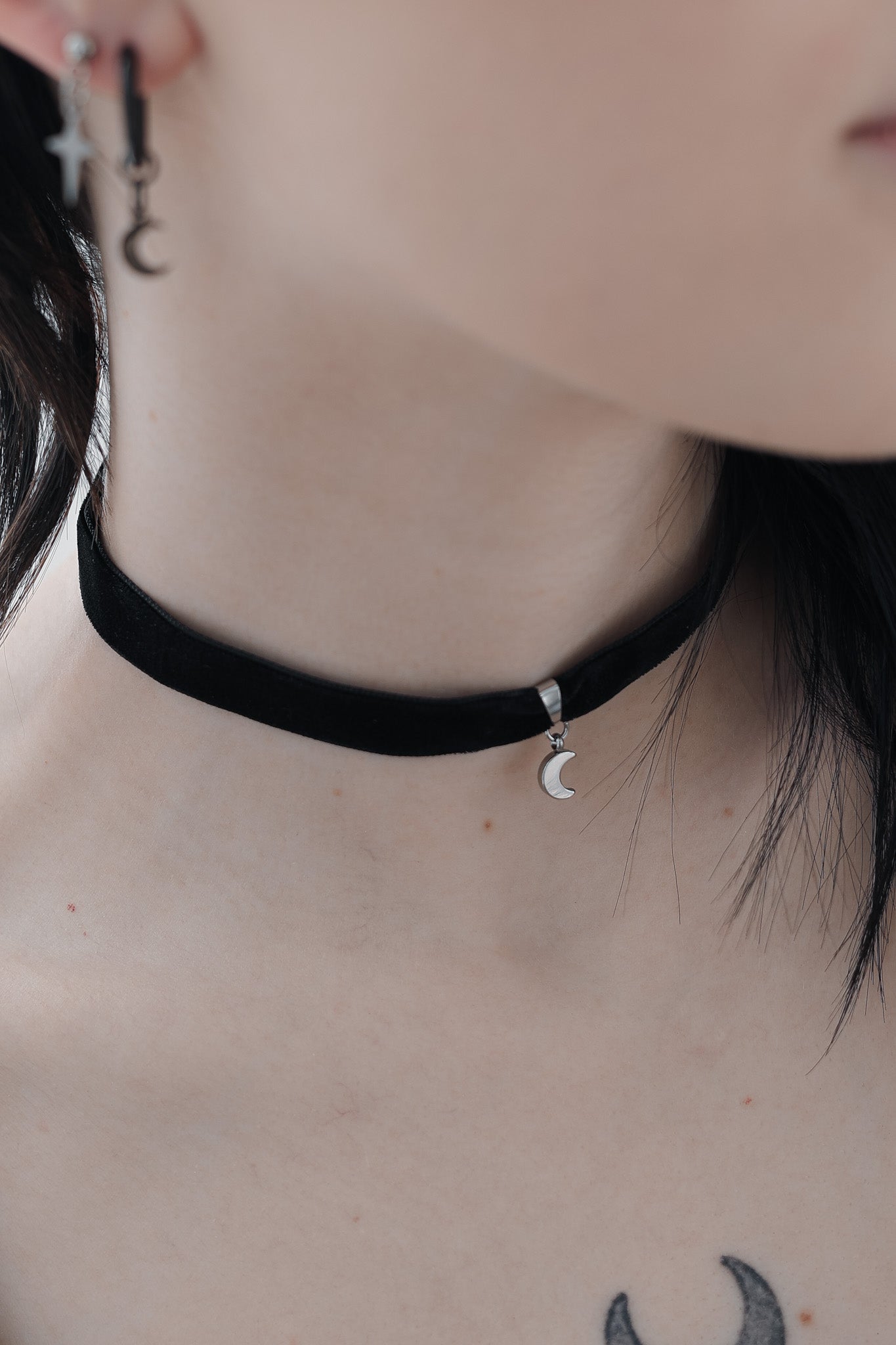 Black Velvet Moon Choker, Crescent Moon Charm, 90s Goth Jewelry, Emo Star  Necklace, Space Necklace, Whimsigoth Jewelry - Etsy