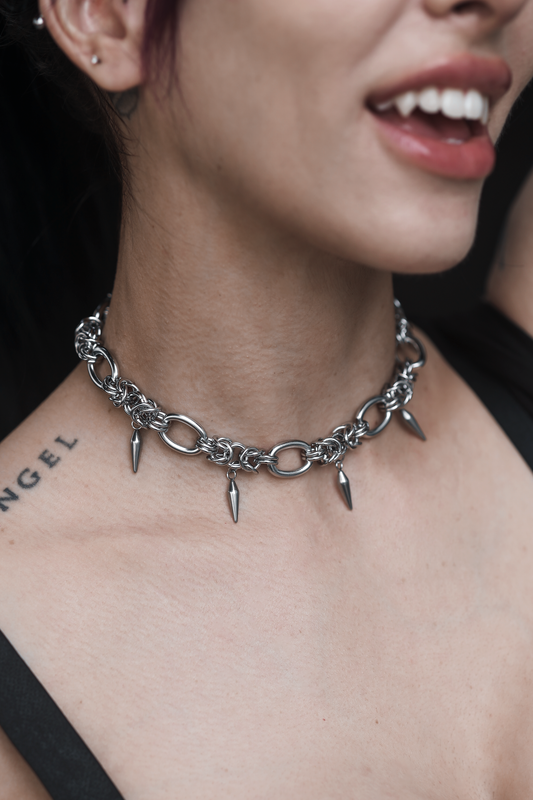 Titan's Thorn Necklace