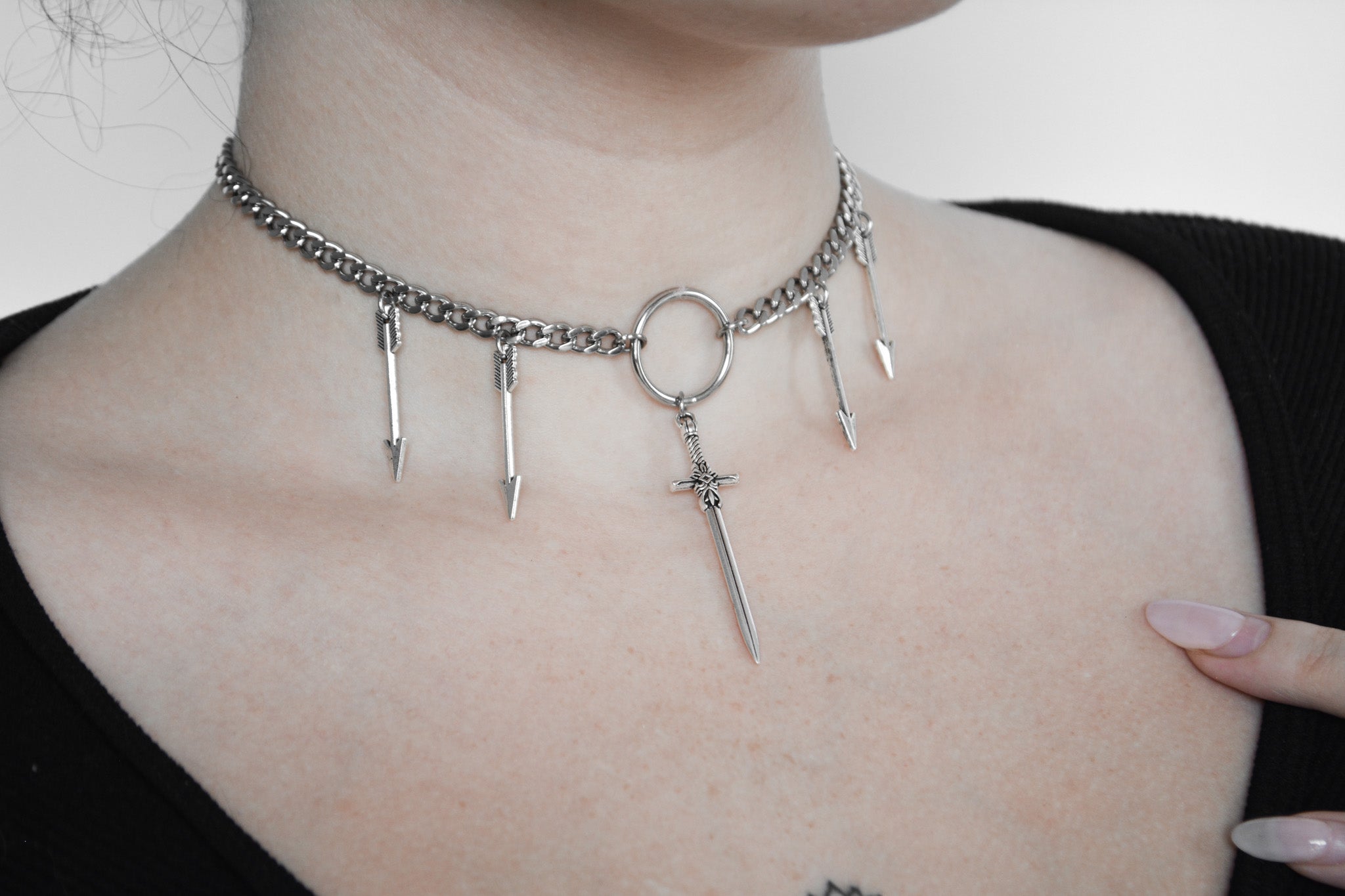 Rain Of Arrows Choker – Tsuki Blade