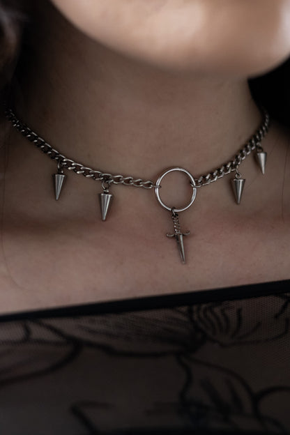 Rebel Spike Dagger Choker