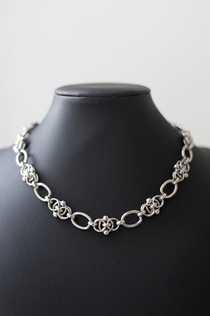 Divine Binding Choker Necklace