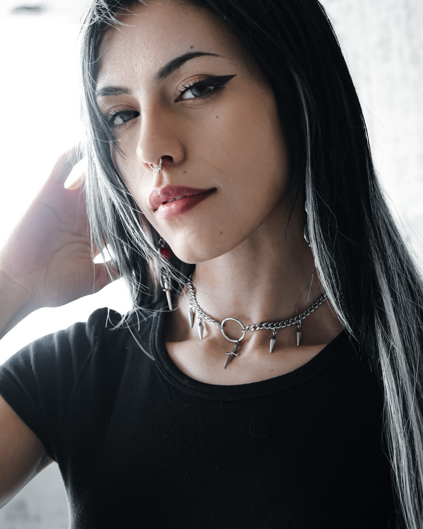 Rebel Spike Dagger Choker