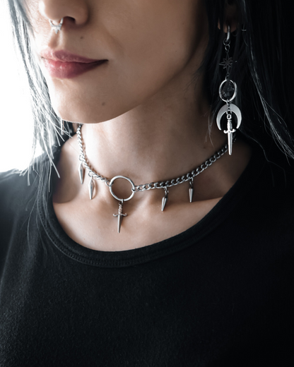 Rebel Spike Dagger Choker