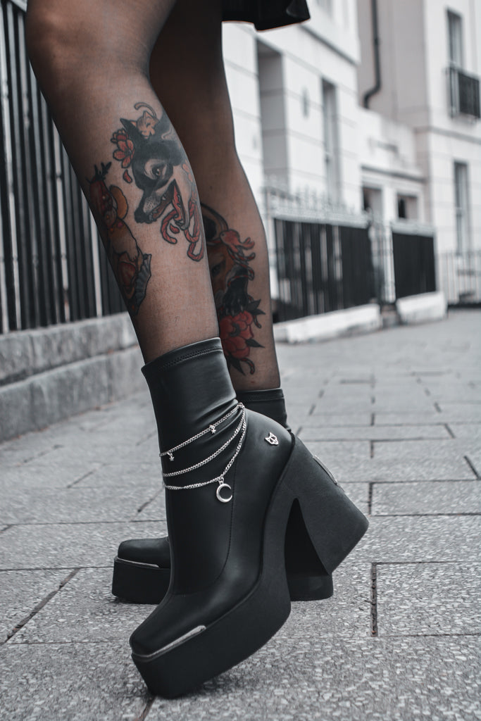 Crescent Binding Boot Chain